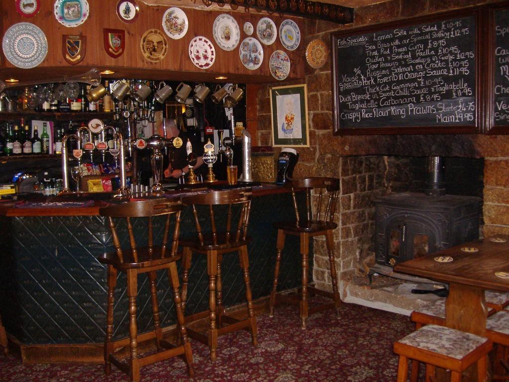 The Tavistock Arms Hotel Gunnislake Εξωτερικό φωτογραφία